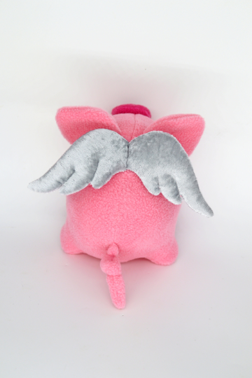 Flying pig plushie -Nothing's impossible - when pigs fly !