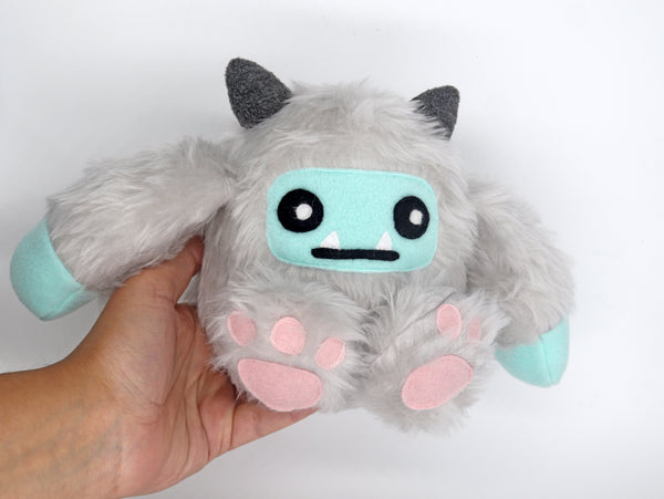 Yeti monster - handmade plushie - cute and fluffy